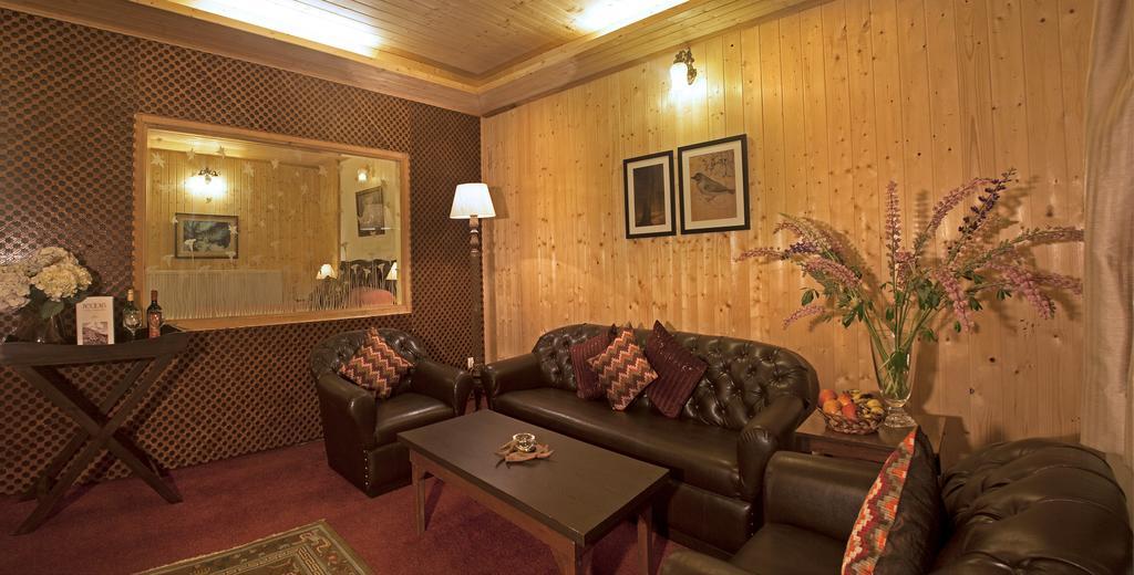 Nedous Hotel Gulmarg Cameră foto