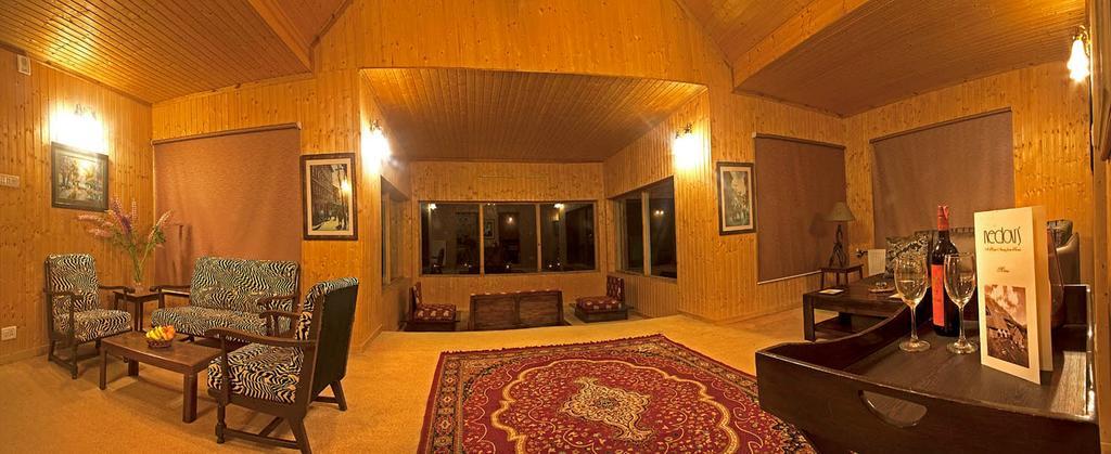 Nedous Hotel Gulmarg Cameră foto